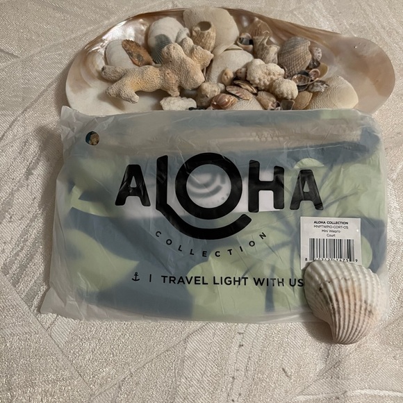 Aloha Collection Mini Pouch - Picture 3 of 3